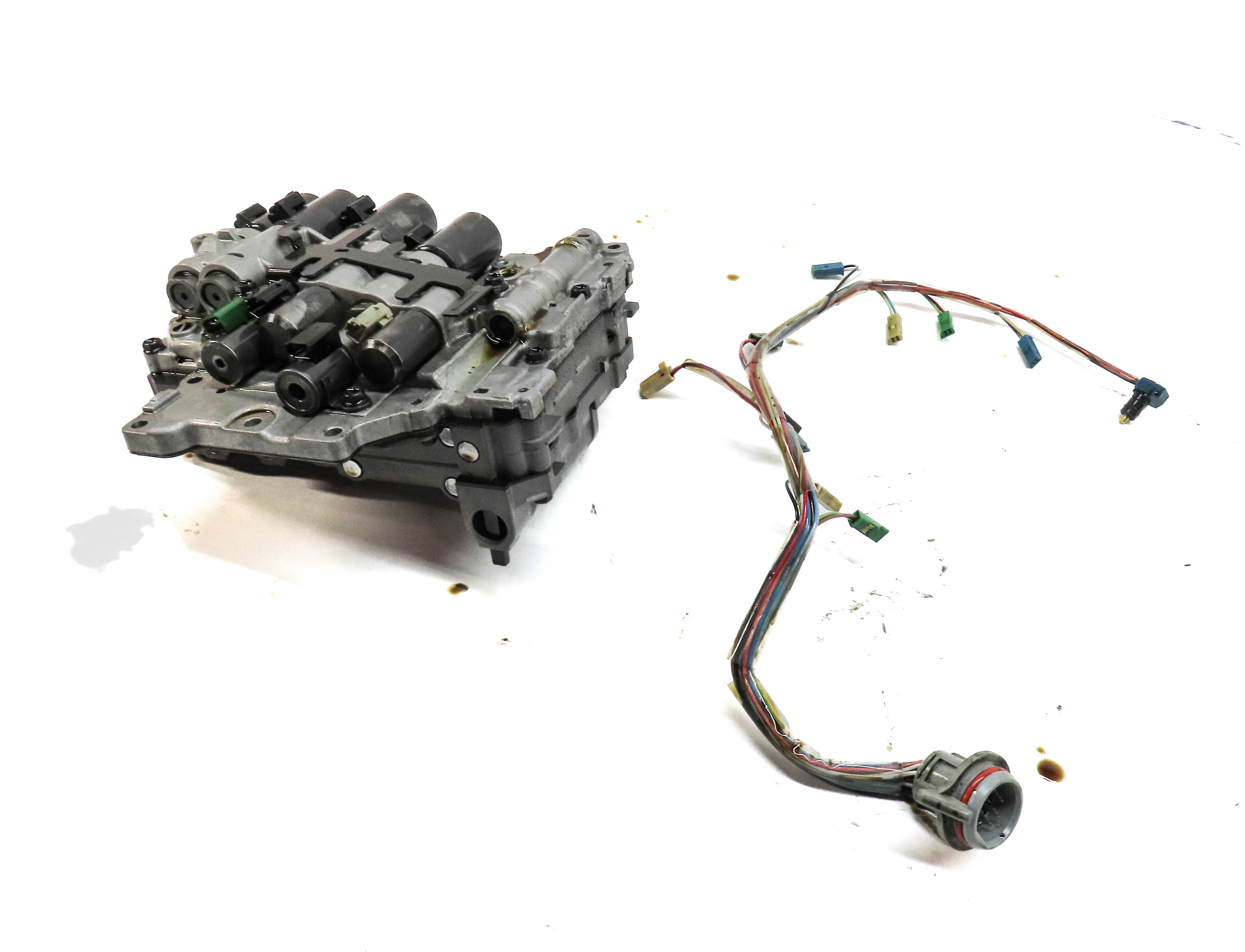 2012-2015 LAND ROVER LR2 / RANGE ROVER EVOQUE (L538) A/T TRANSMISSION VALVE BODY — exact item pictured